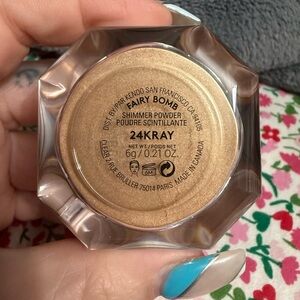 Fenty Beauty Fairy Bomb Shimmer Powder